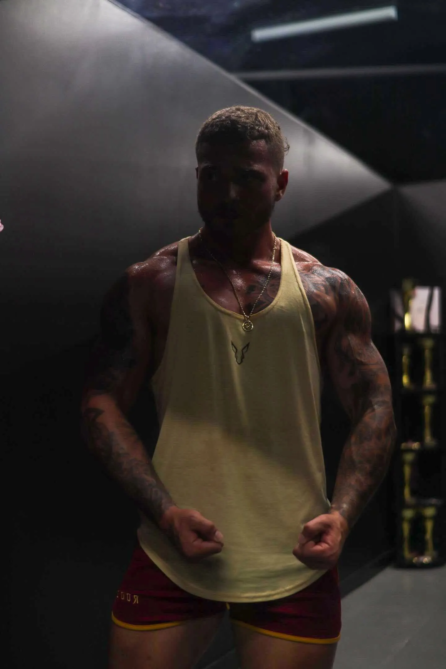 Erupt Stringer - Beige